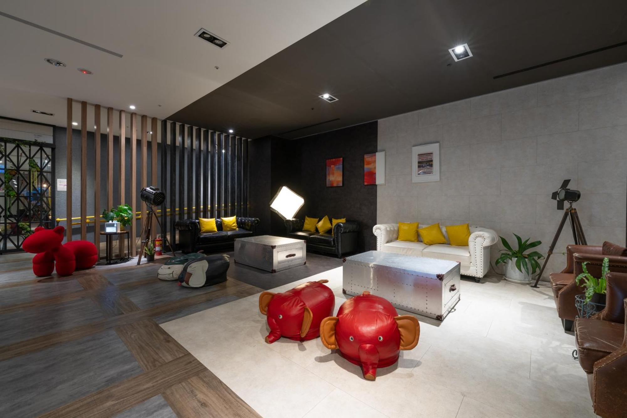 Ningcui Business Hotel Taizhong Zewnętrze zdjęcie