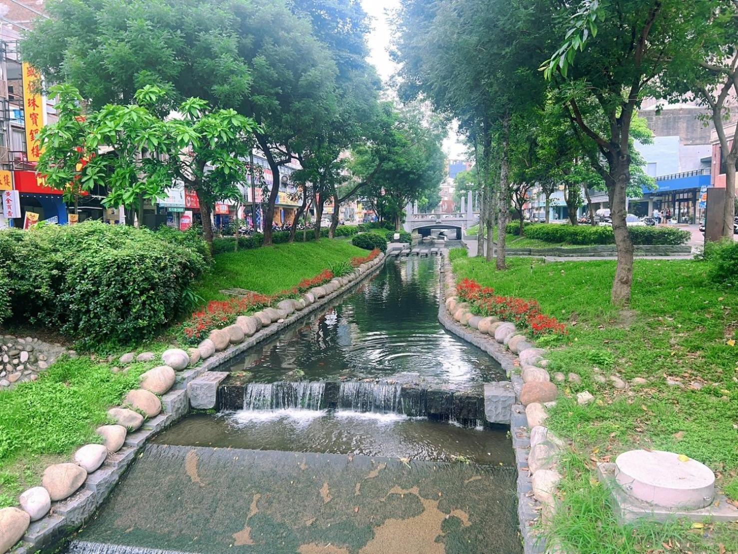 Ningcui Business Hotel Taizhong Zewnętrze zdjęcie