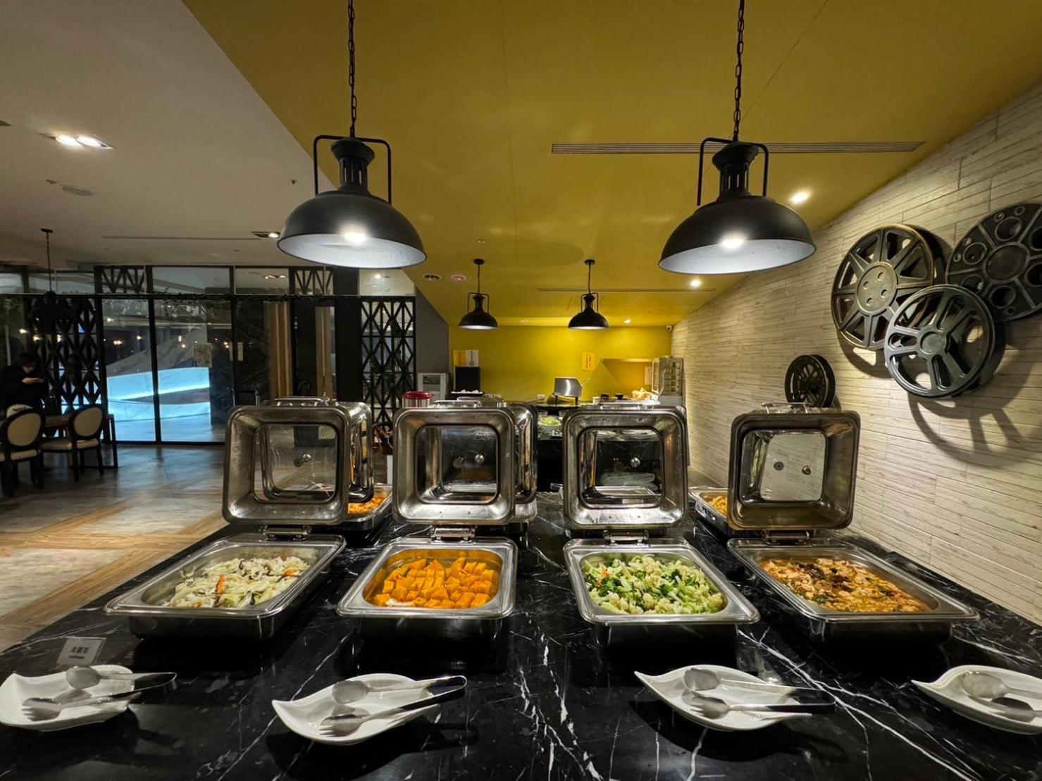 Ningcui Business Hotel Taizhong Zewnętrze zdjęcie