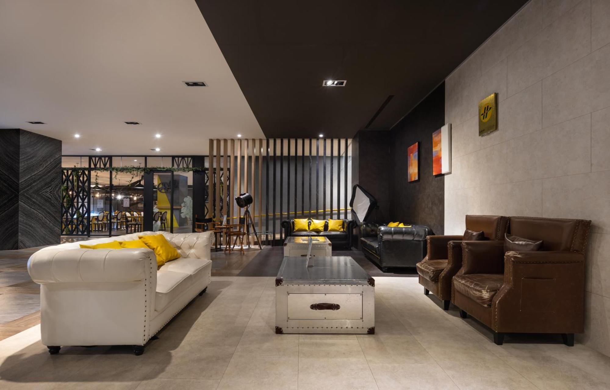 Ningcui Business Hotel Taizhong Zewnętrze zdjęcie