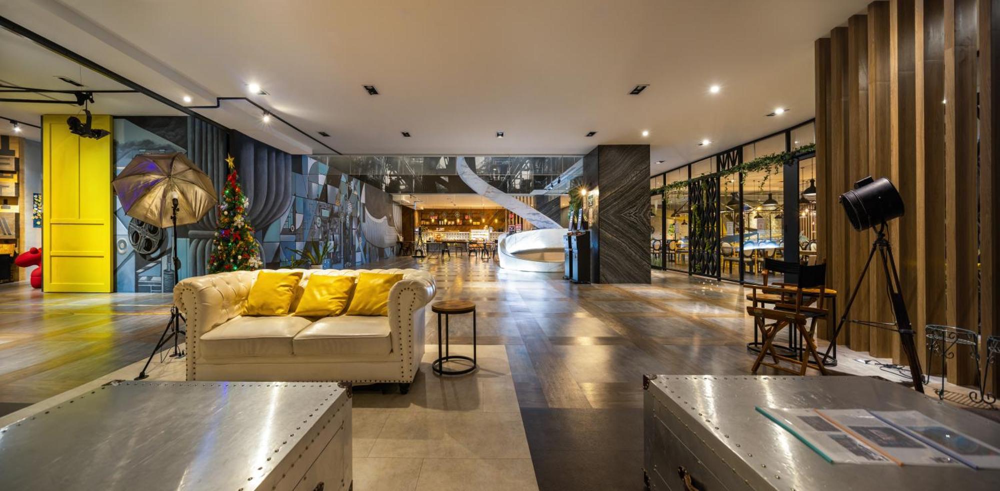 Ningcui Business Hotel Taizhong Zewnętrze zdjęcie